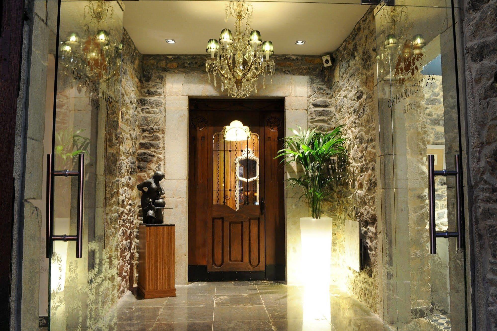 פראביה Antiguo Casino Hotel מראה חיצוני תמונה